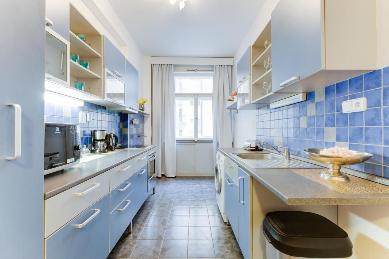 Exclusive Riverside Apartment In The Heart Of Прага Экстерьер фото